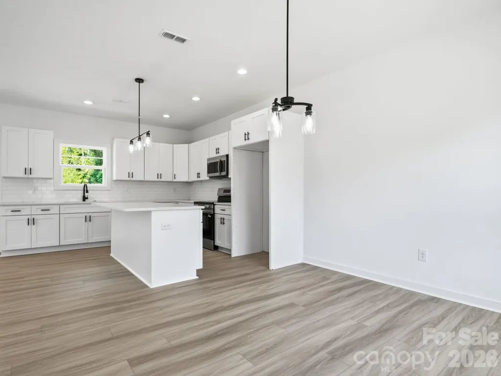 2806 Willow Street Charlotte NC 28208