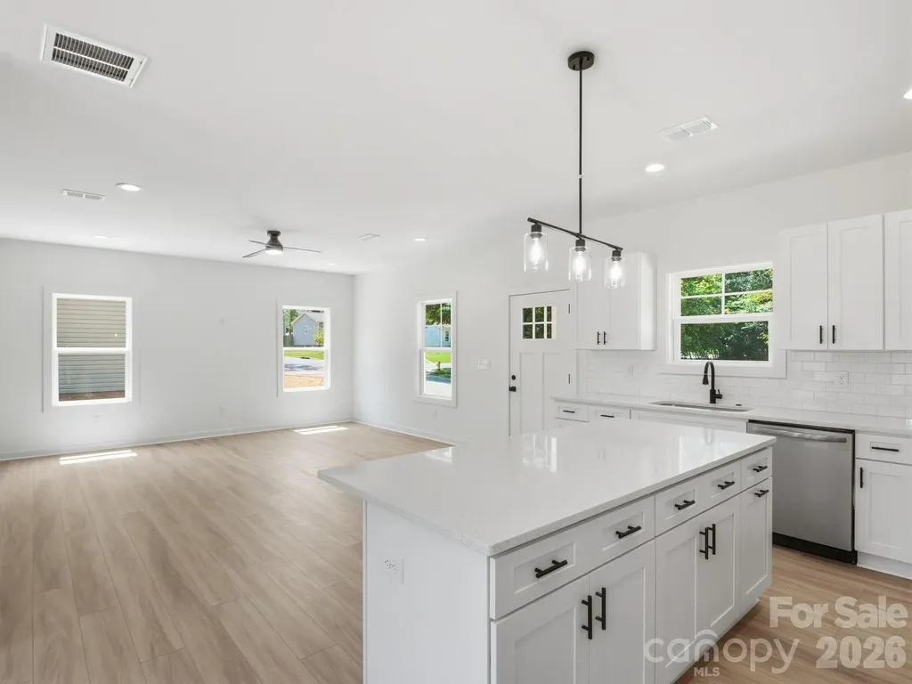 2806 Willow Street Charlotte NC 28208