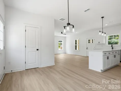 2806 Willow Street Charlotte NC 28208