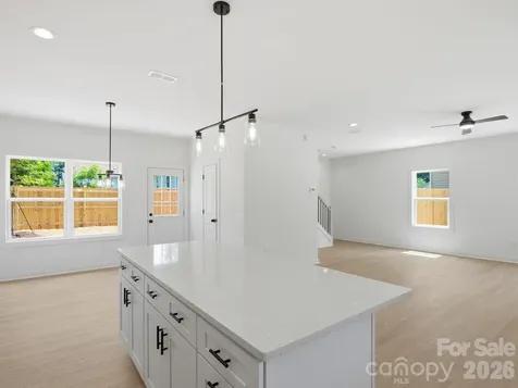 2806 Willow Street Charlotte NC 28208