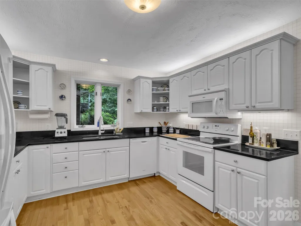 228 Crescent Drive Lake Junaluska NC 28745