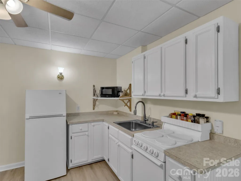 228 Crescent Drive Lake Junaluska NC 28745