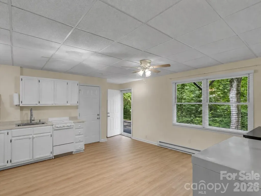 228 Crescent Drive Lake Junaluska NC 28745