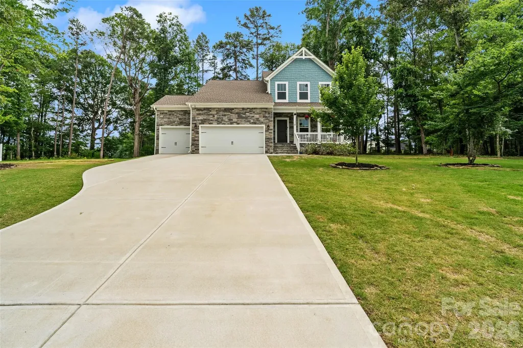5532 Angus Drive Midland NC 28107