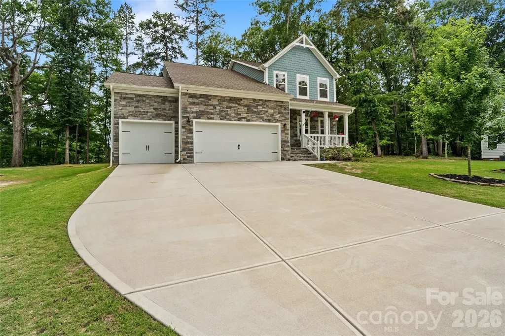 5532 Angus Drive Midland NC 28107