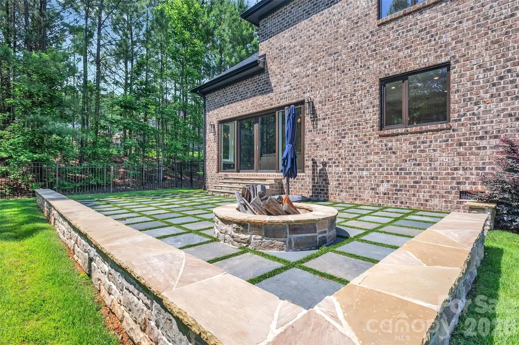 4010 Spindrift Cove Drive Denver NC 28037