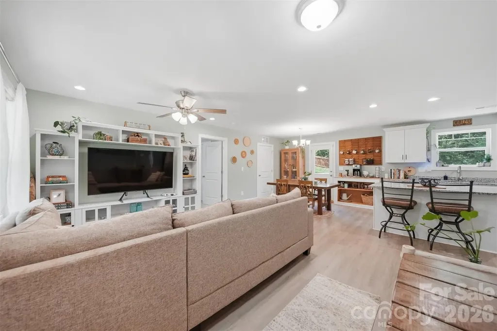 2370 Ellen Street Granite Falls NC 28630