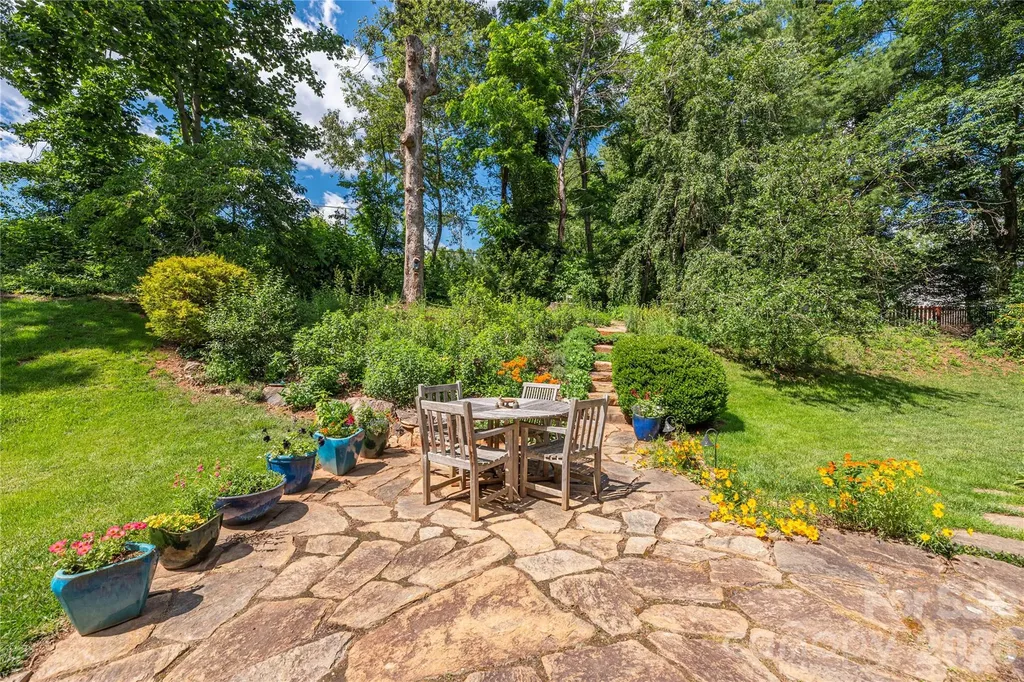 90 Bell Road Asheville NC 28805