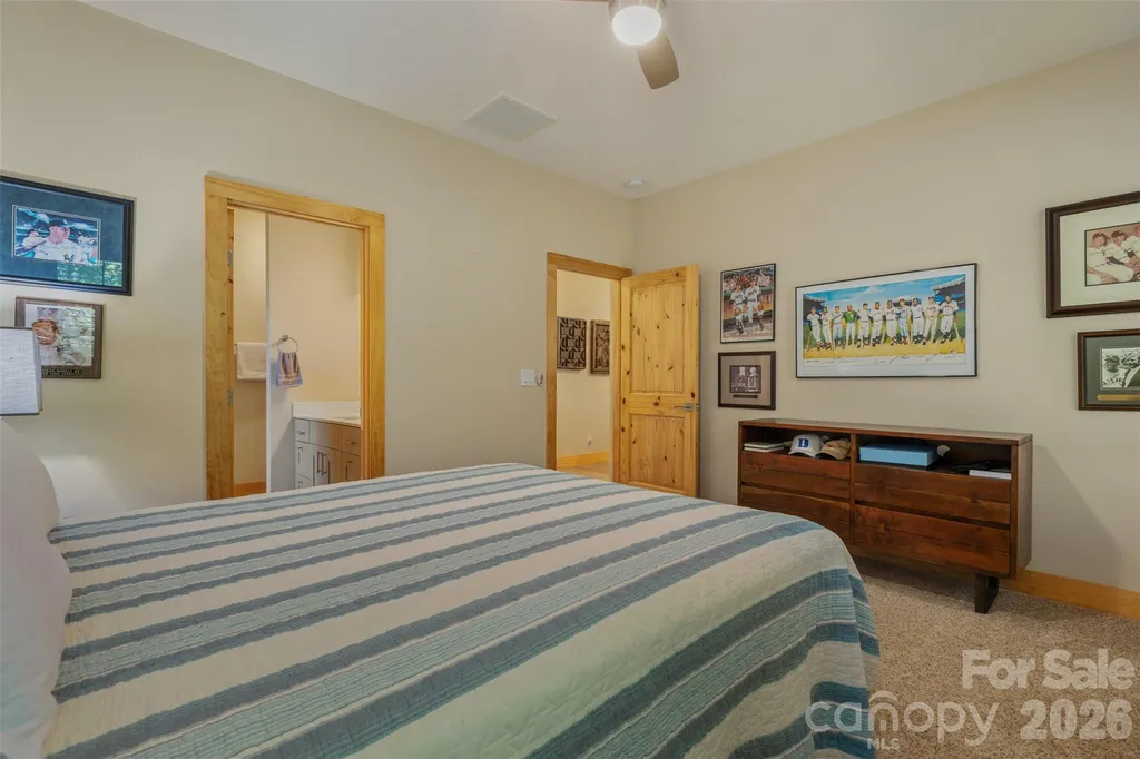 48 River Walk Drive Asheville NC 28804