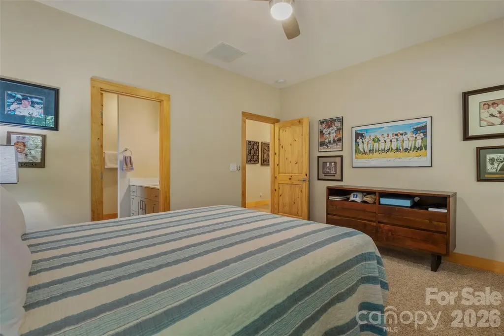 48 River Walk Drive Asheville NC 28804