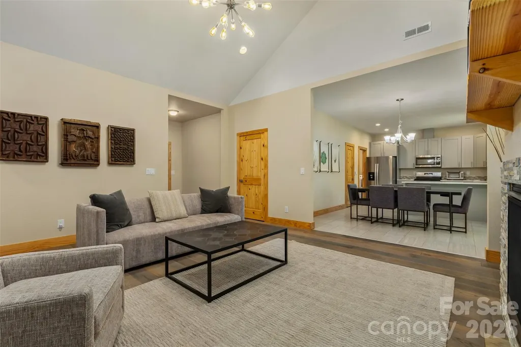48 River Walk Drive Asheville NC 28804