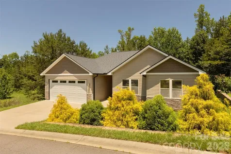 48 River Walk Drive Asheville NC 28804