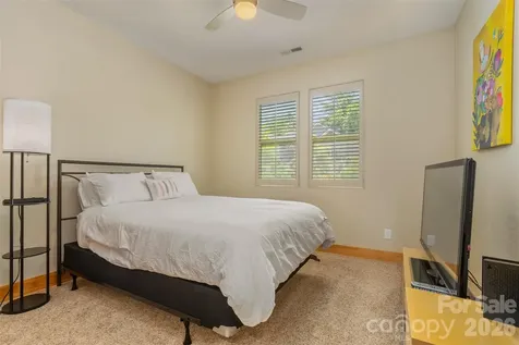48 River Walk Drive Asheville NC 28804