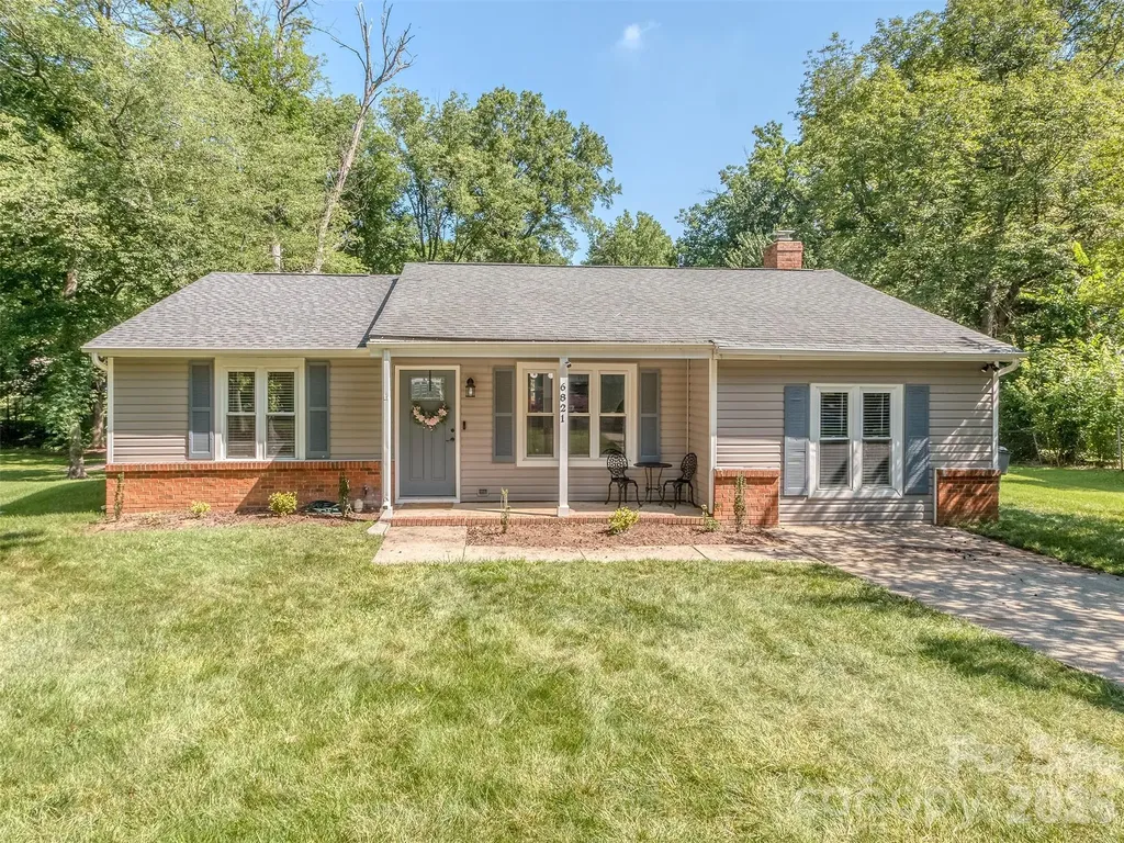 6821 Saddle Point Road Charlotte NC 28212