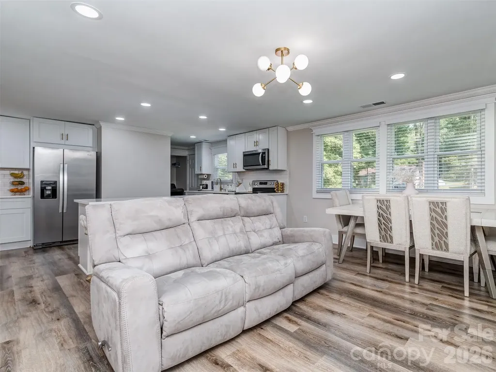 6821 Saddle Point Road Charlotte NC 28212