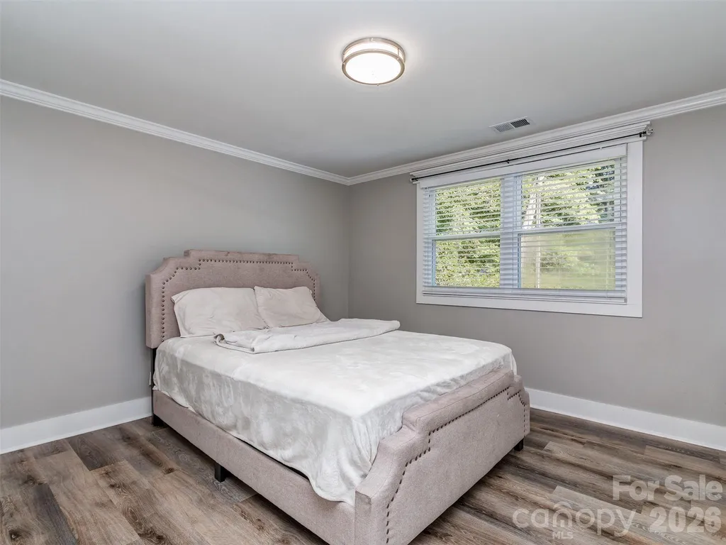6821 Saddle Point Road Charlotte NC 28212