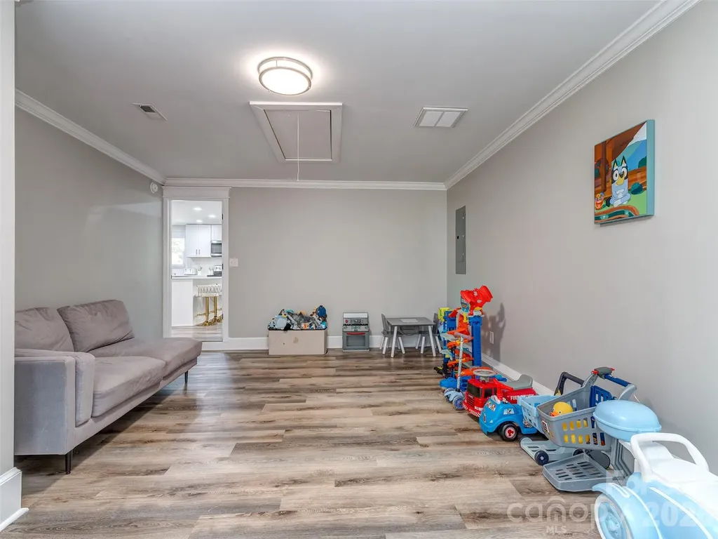 6821 Saddle Point Road Charlotte NC 28212