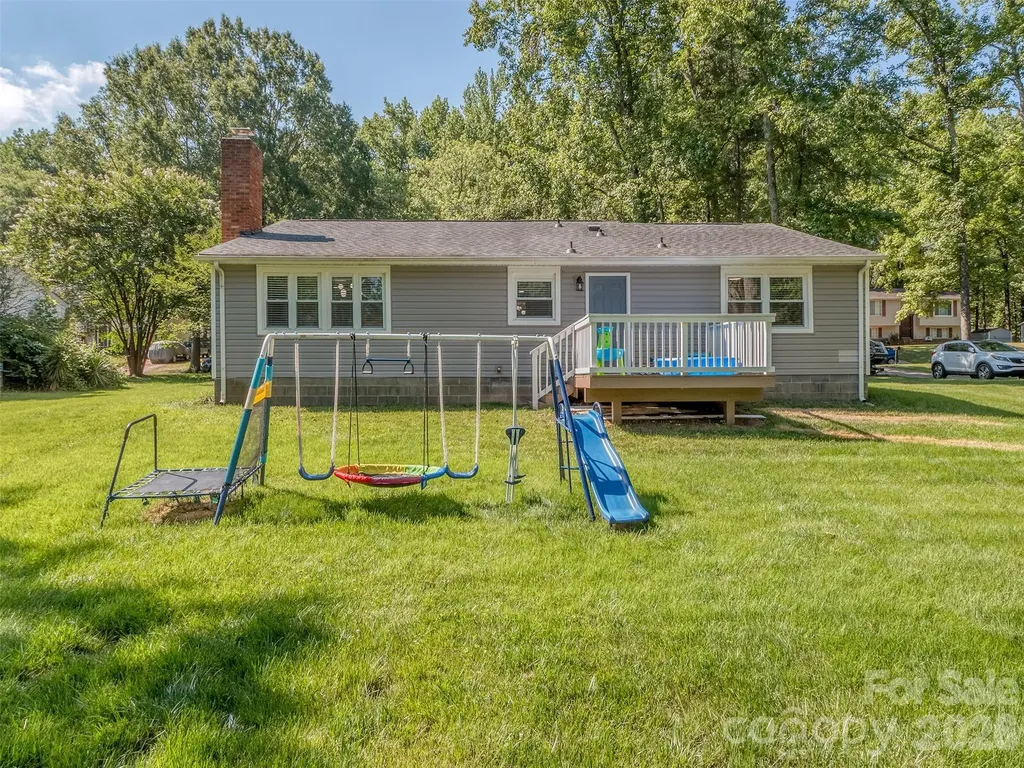 6821 Saddle Point Road Charlotte NC 28212