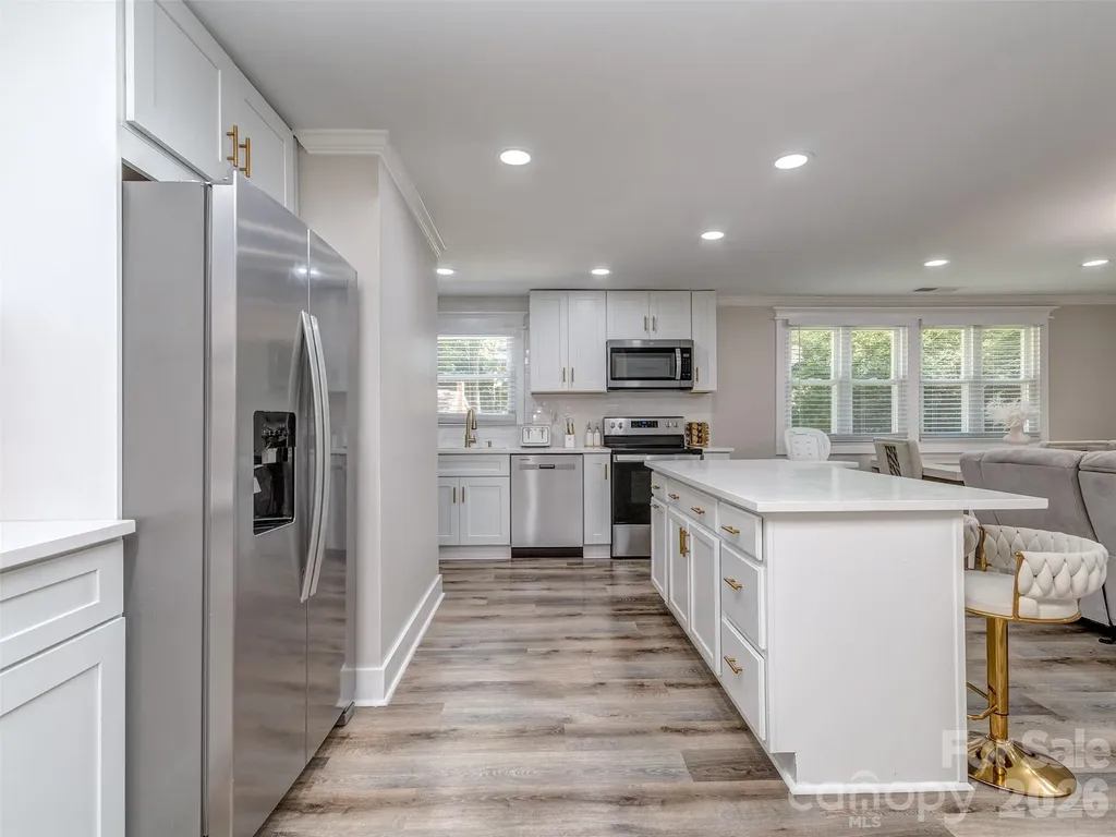 6821 Saddle Point Road Charlotte NC 28212