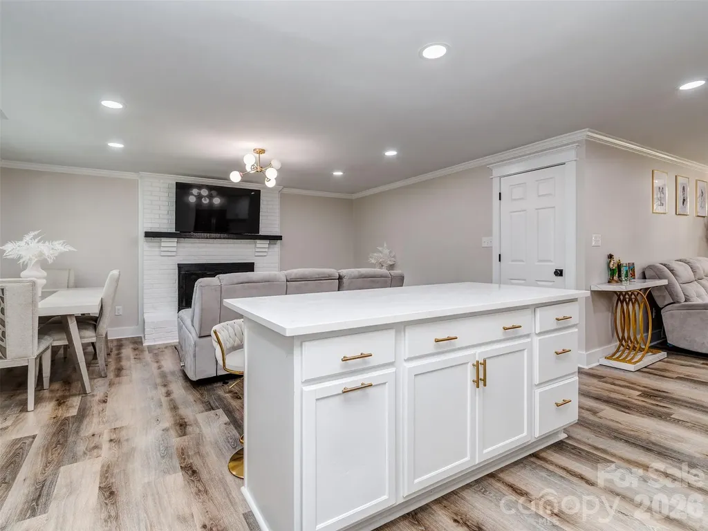 6821 Saddle Point Road Charlotte NC 28212