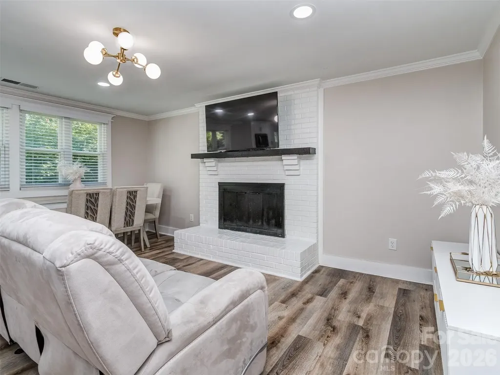 6821 Saddle Point Road Charlotte NC 28212