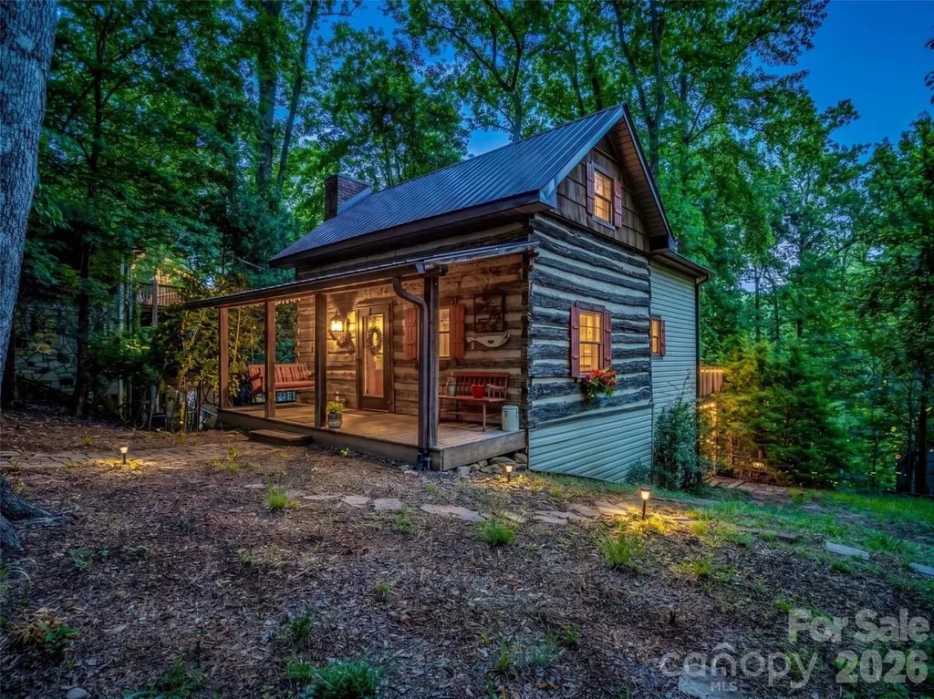 1208 Forest Lake Heights Drive Nebo NC 28761