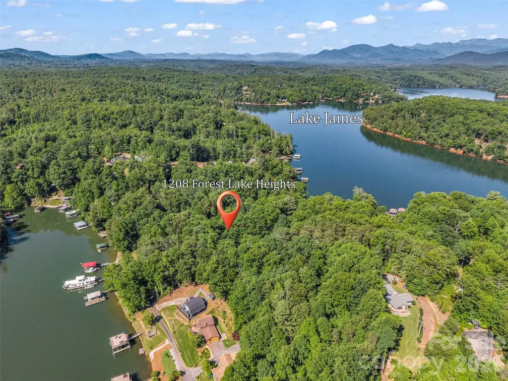 1208 Forest Lake Heights Drive Nebo NC 28761