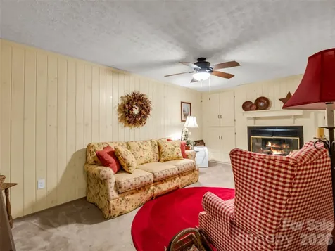 1208 Forest Lake Heights Drive Nebo NC 28761
