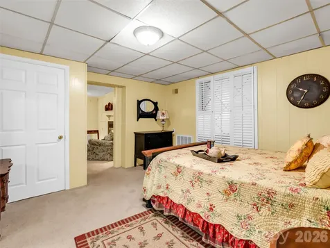 1208 Forest Lake Heights Drive Nebo NC 28761