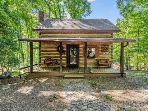 1208 Forest Lake Heights Drive Nebo NC 28761