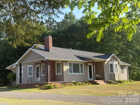 917 W Pine Street Blacksburg SC 29702