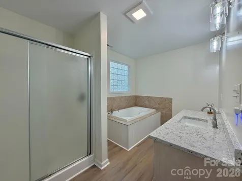 917 W Pine Street Blacksburg SC 29702