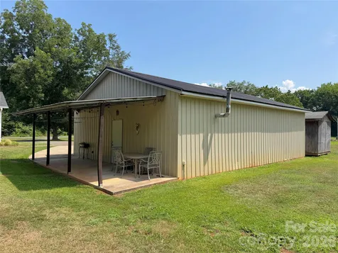 917 W Pine Street Blacksburg SC 29702