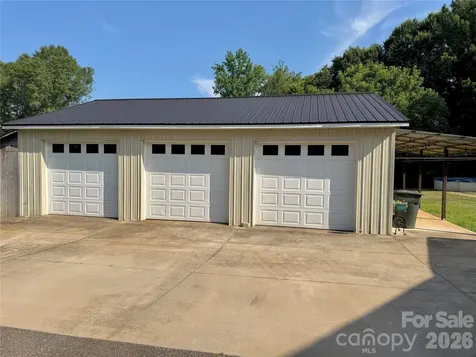 917 W Pine Street Blacksburg SC 29702