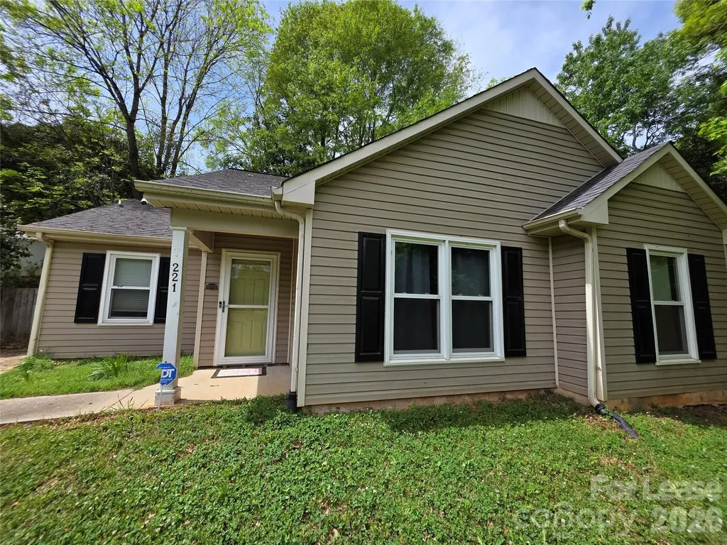 221 Auten Circle Mount Holly NC 28120
