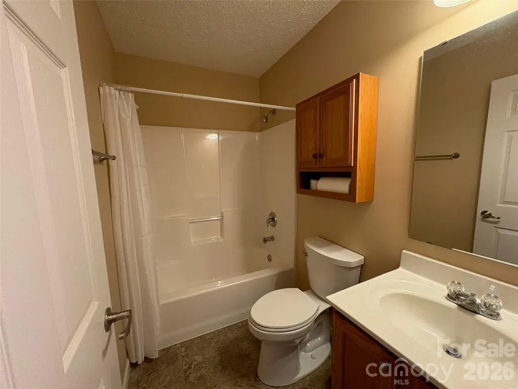 95 Newberry Drive Fletcher NC 28732