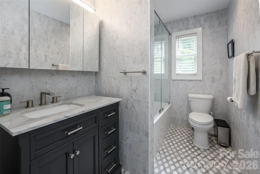 305 Lakewood Drive Asheville NC 28803
