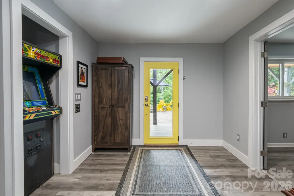305 Lakewood Drive Asheville NC 28803