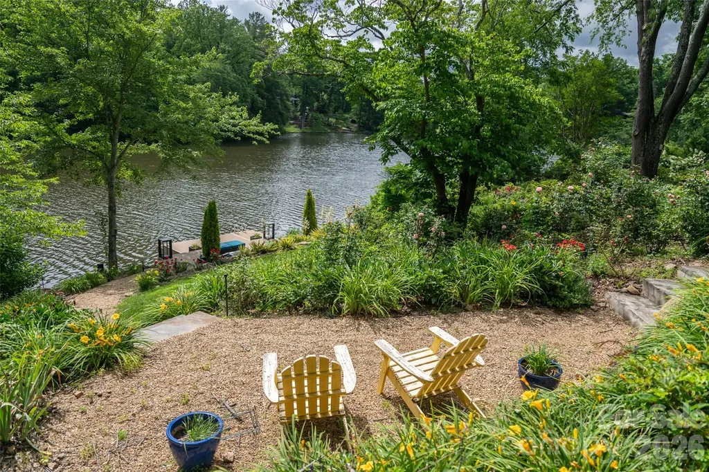 305 Lakewood Drive Asheville NC 28803