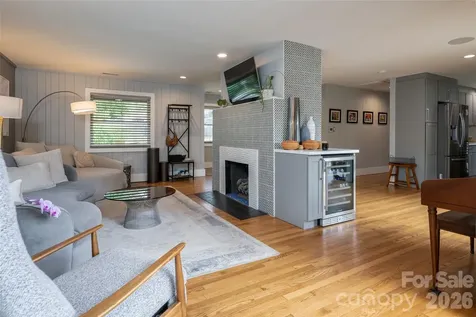 305 Lakewood Drive Asheville NC 28803