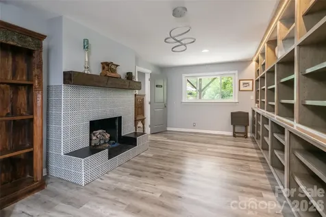 305 Lakewood Drive Asheville NC 28803