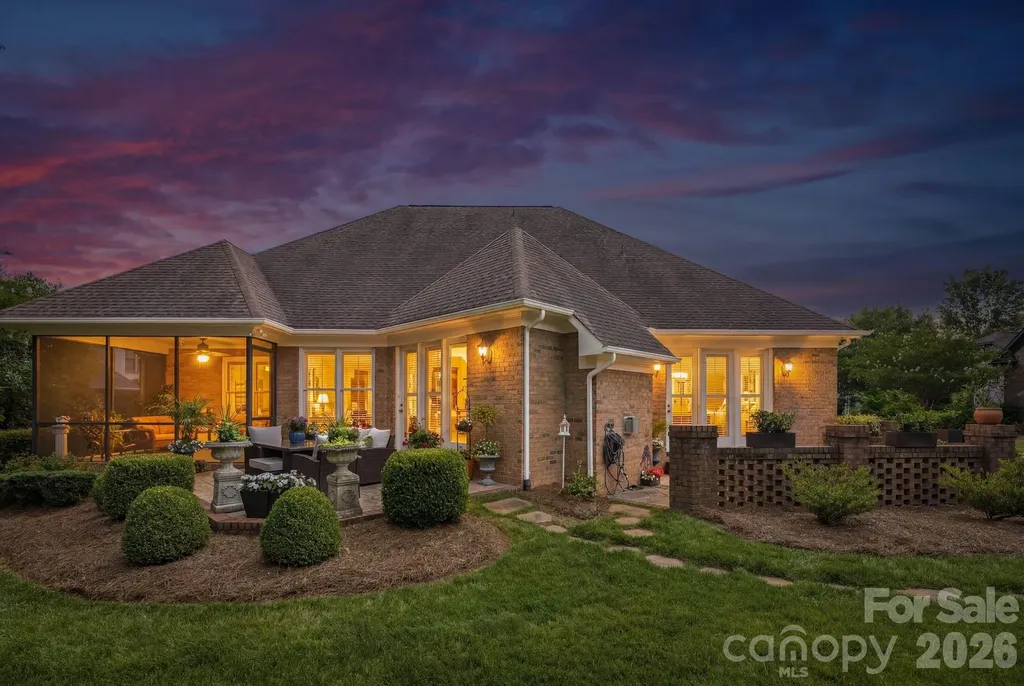 18527 Carnegie Overlook Boulevard Davidson NC 28036