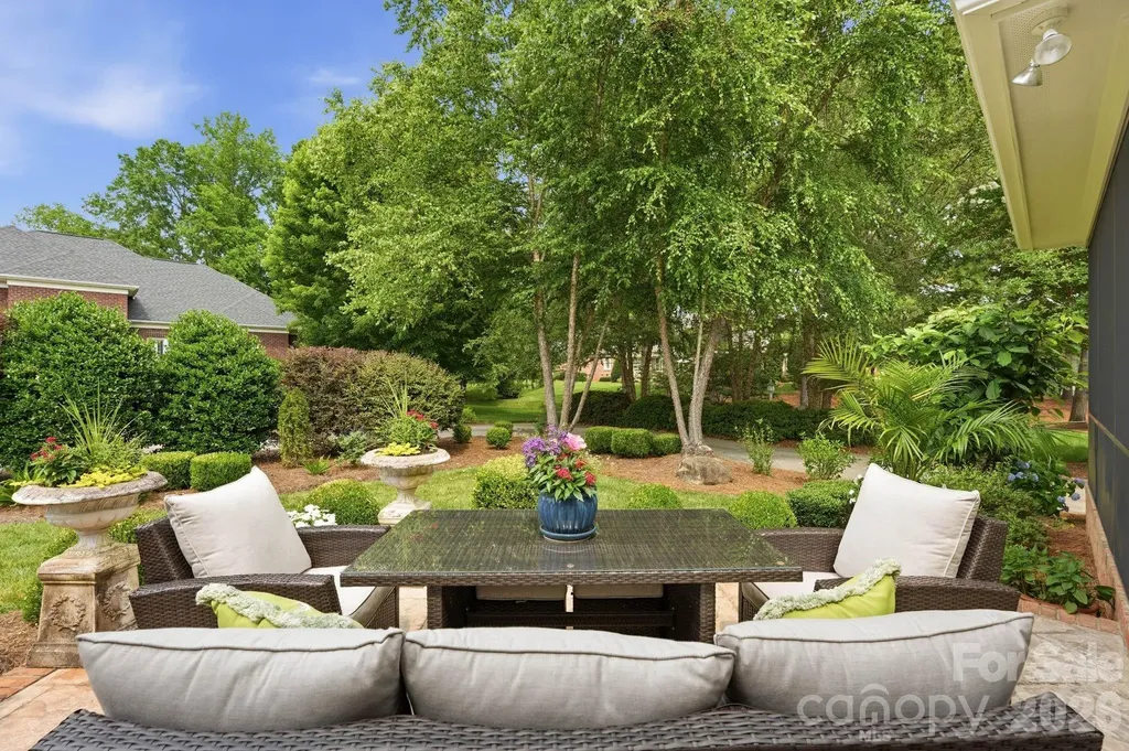 18527 Carnegie Overlook Boulevard Davidson NC 28036