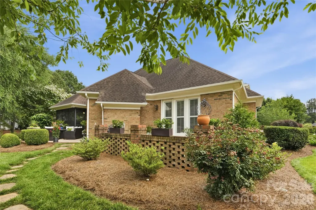 18527 Carnegie Overlook Boulevard Davidson NC 28036