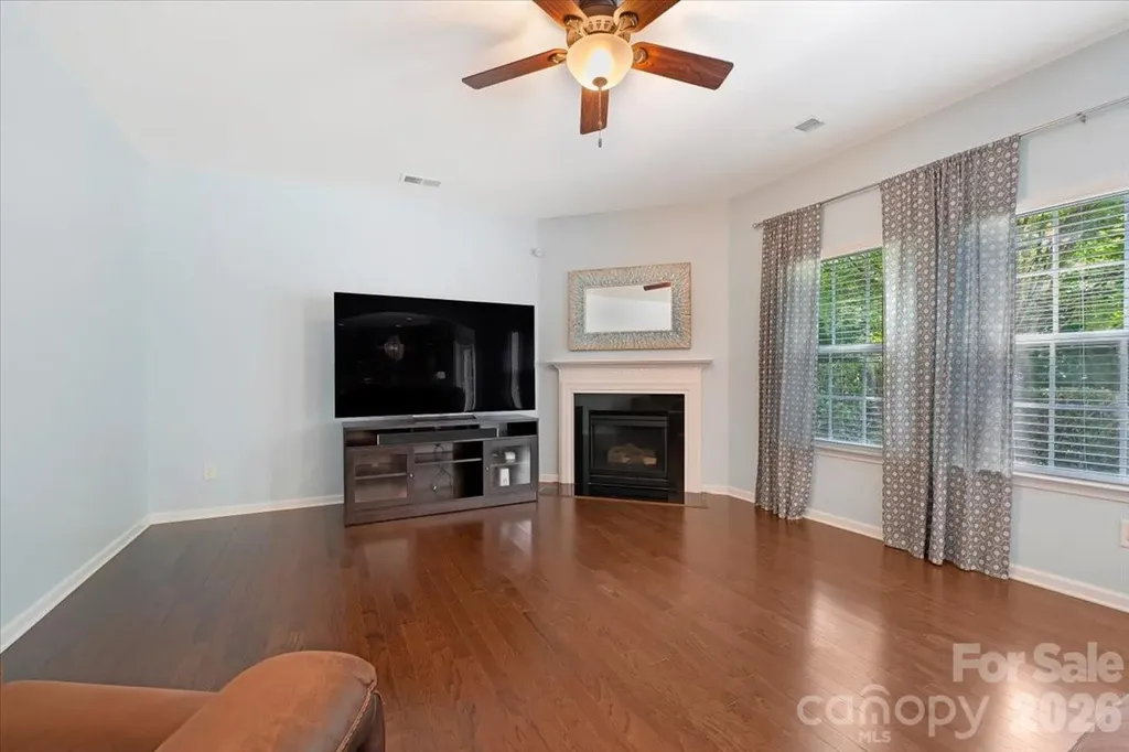 9718 Loughlin Lane Charlotte NC 28273