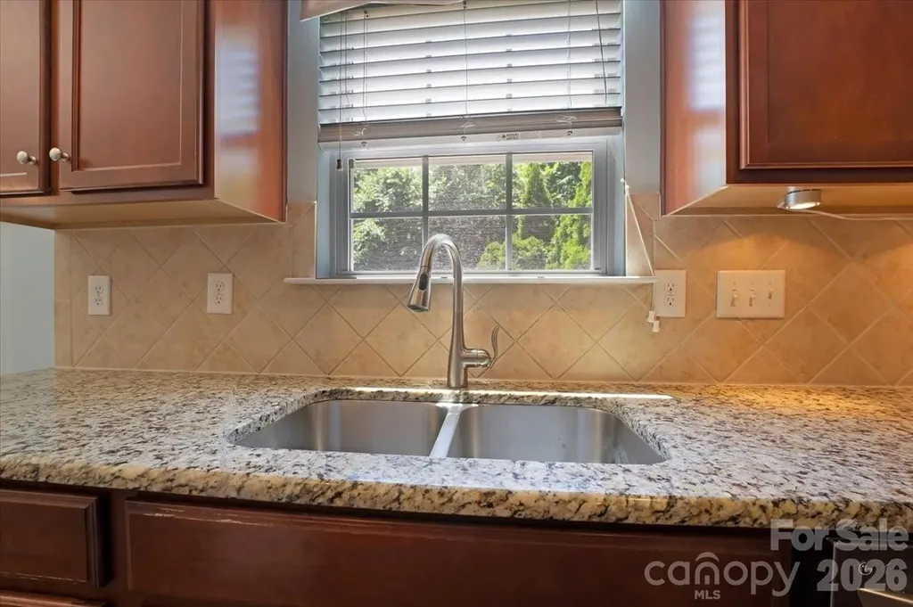 9718 Loughlin Lane Charlotte NC 28273