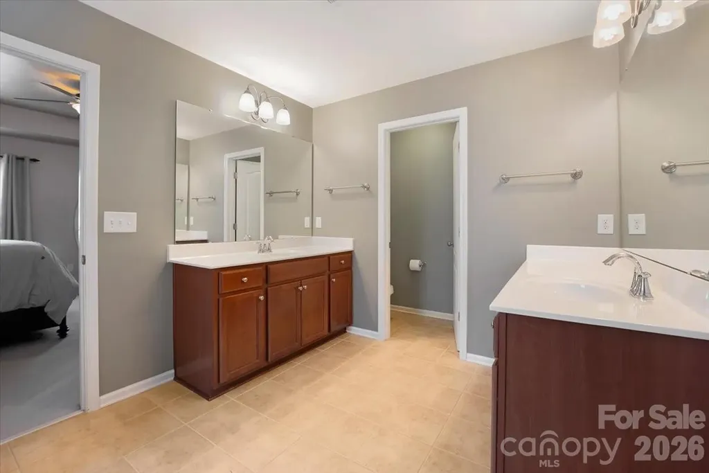 9718 Loughlin Lane Charlotte NC 28273