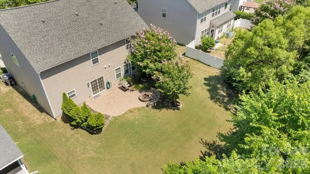 9718 Loughlin Lane Charlotte NC 28273