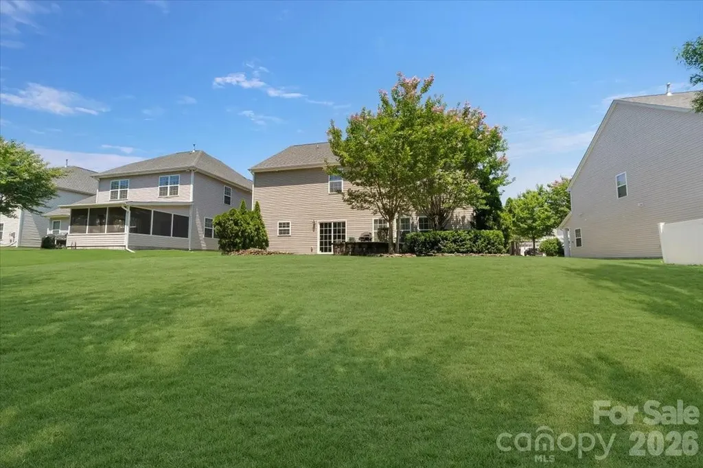 9718 Loughlin Lane Charlotte NC 28273