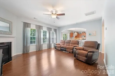 9718 Loughlin Lane Charlotte NC 28273